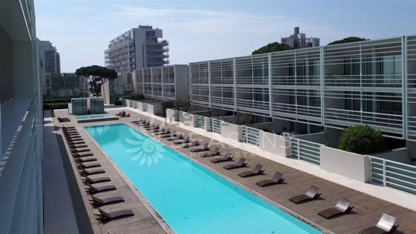 appartamento in vendita a Jesolo in zona Lido