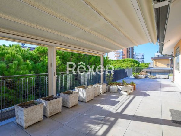 appartamento in vendita a Jesolo in zona Lido