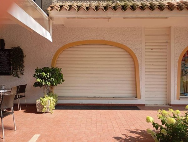 negozio in vendita a Jesolo in zona Lido