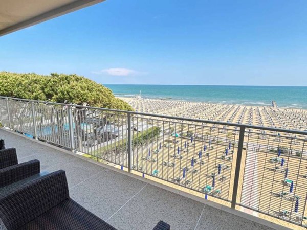 appartamento in vendita a Jesolo in zona Lido