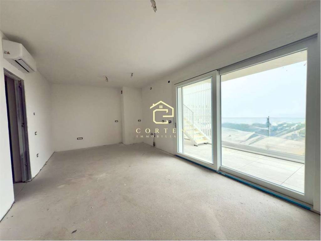 appartamento in vendita a Jesolo in zona Lido