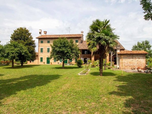 casa indipendente in vendita a Jesolo in zona Molinato