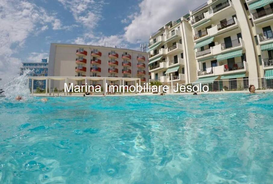 appartamento in vendita a Jesolo in zona Lido