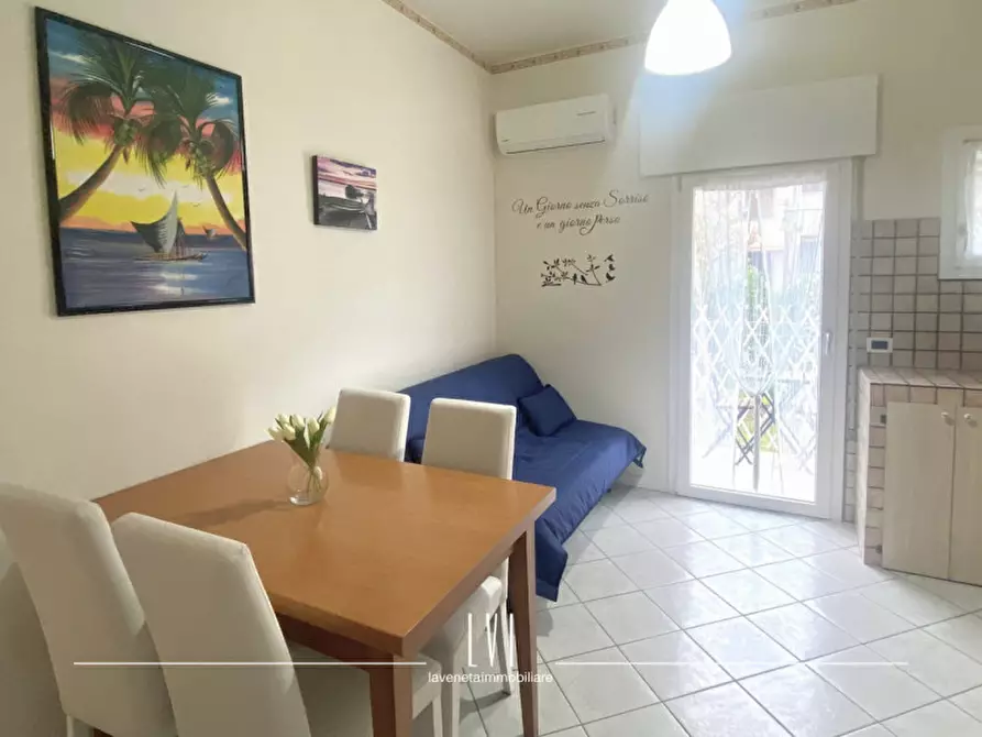 appartamento in vendita a Jesolo in zona Lido