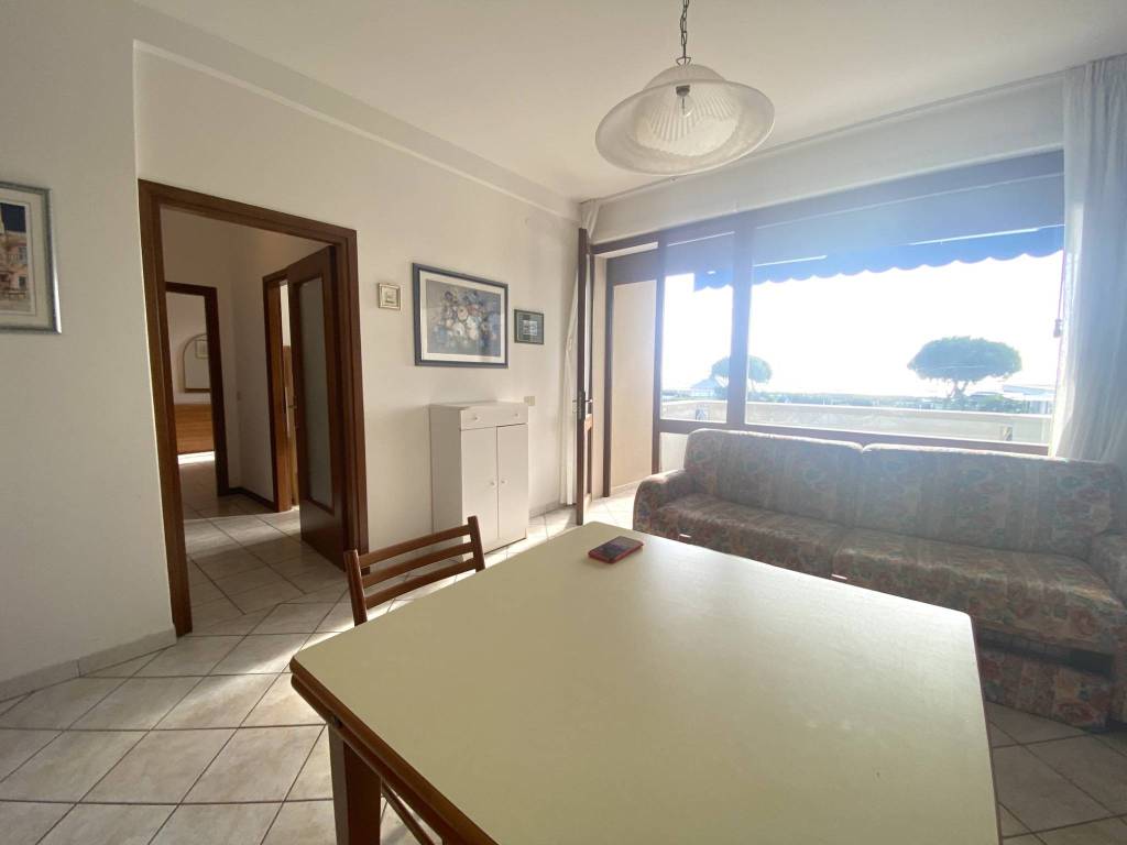 appartamento in vendita a Jesolo in zona Lido