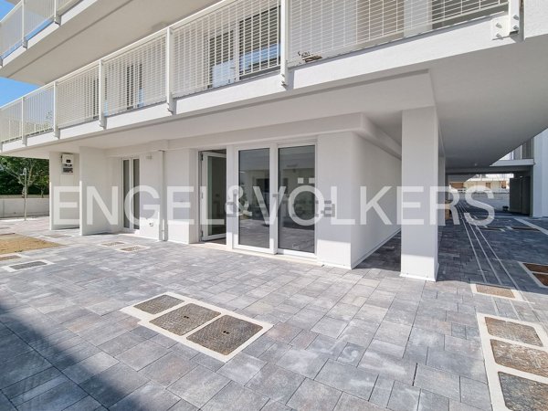 appartamento in vendita a Jesolo in zona Lido