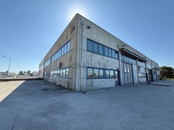 capannone in vendita a Jesolo