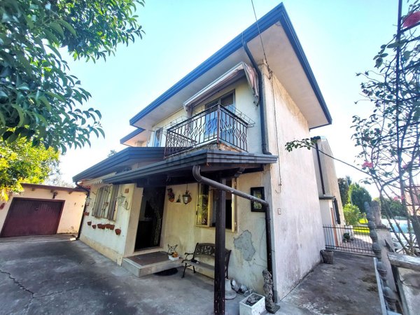 casa indipendente in vendita a Jesolo in zona Cortellazzo