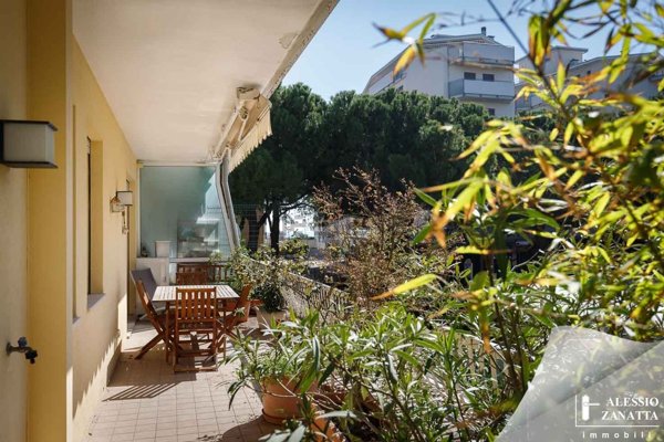 appartamento in vendita a Jesolo in zona Lido