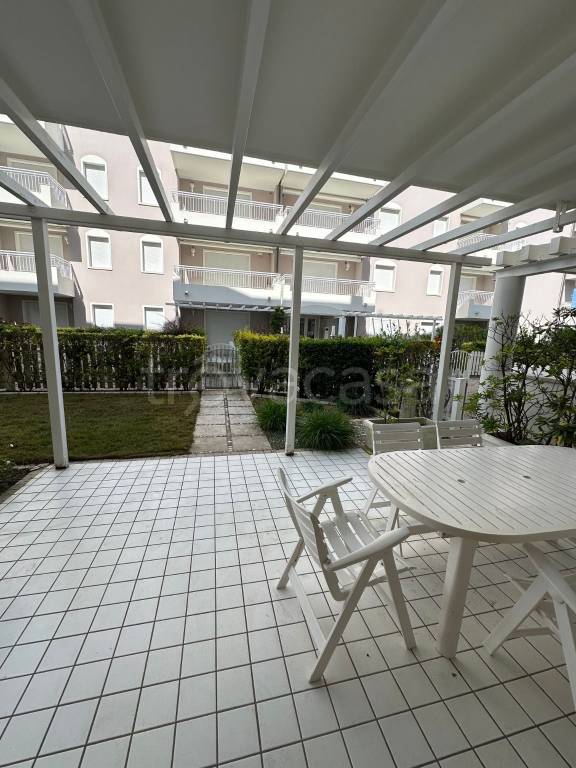 appartamento in vendita a Jesolo in zona Lido