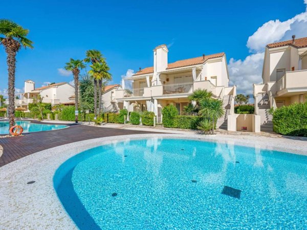 appartamento in vendita a Jesolo in zona Lido