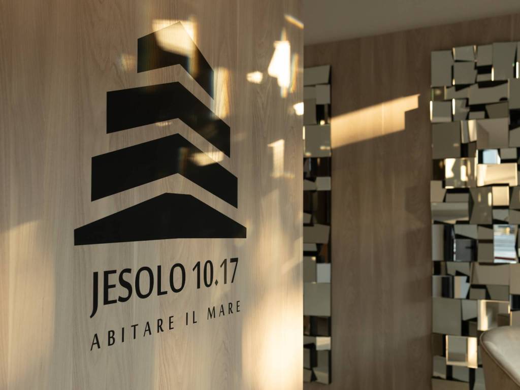appartamento in vendita a Jesolo in zona Lido