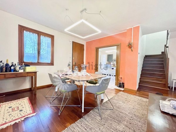 casa indipendente in vendita a Jesolo in zona Lido