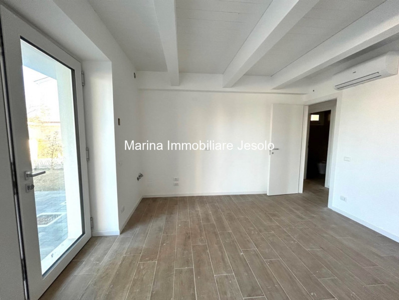 appartamento in vendita a Jesolo in zona Lido