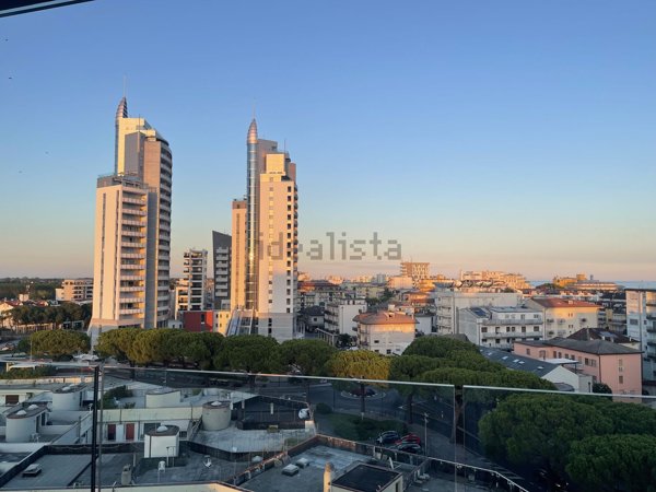 appartamento in vendita a Jesolo in zona Lido