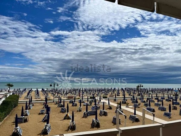 appartamento in vendita a Jesolo in zona Lido