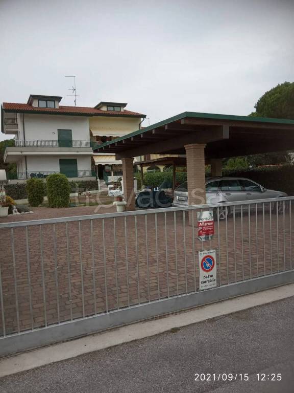 casa indipendente in vendita a Jesolo