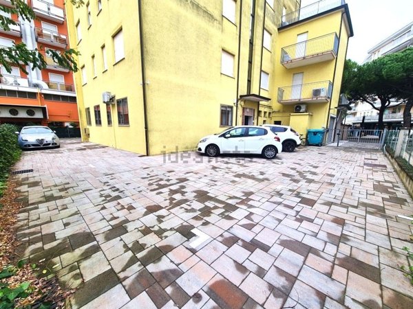 appartamento in vendita a Jesolo in zona Lido