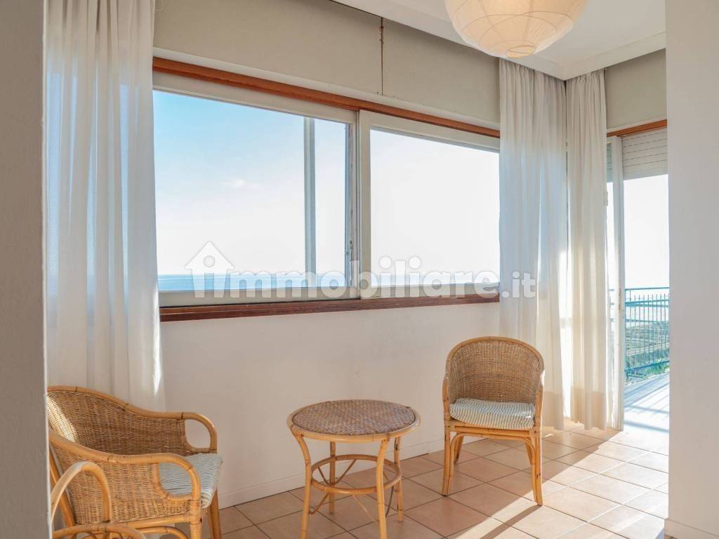 appartamento in vendita a Jesolo in zona Lido