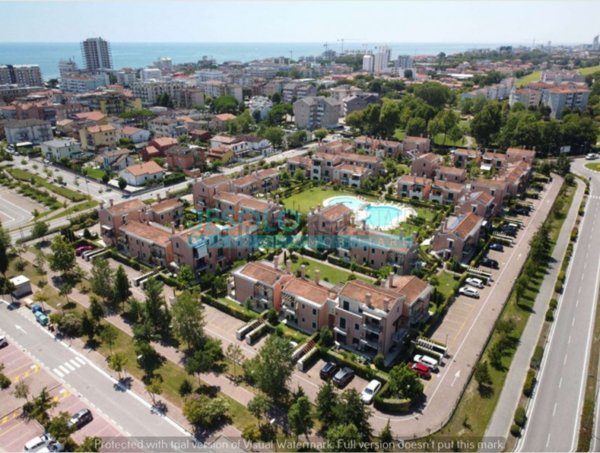 appartamento in vendita a Jesolo in zona Lido