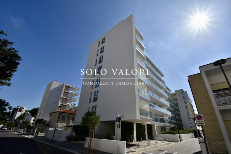 appartamento in vendita a Jesolo in zona Lido