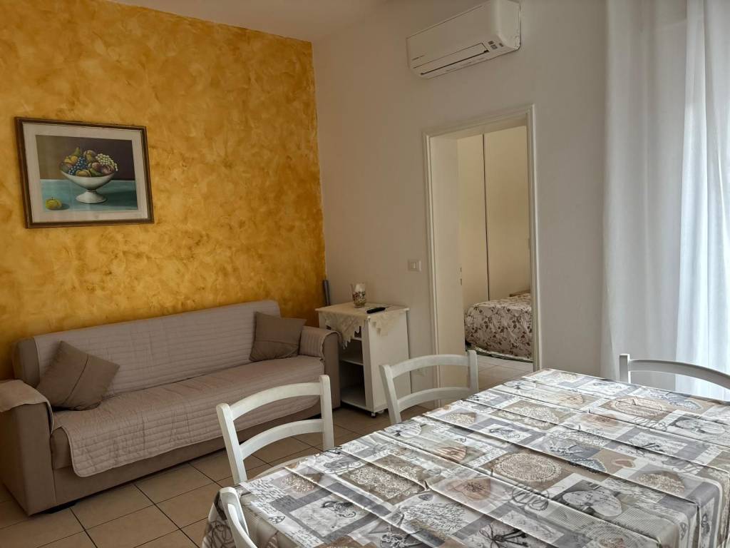 appartamento in vendita a Jesolo in zona Lido