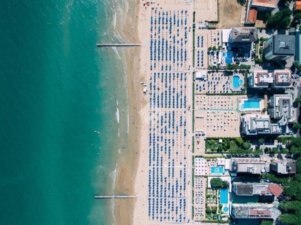 appartamento in vendita a Jesolo in zona Lido