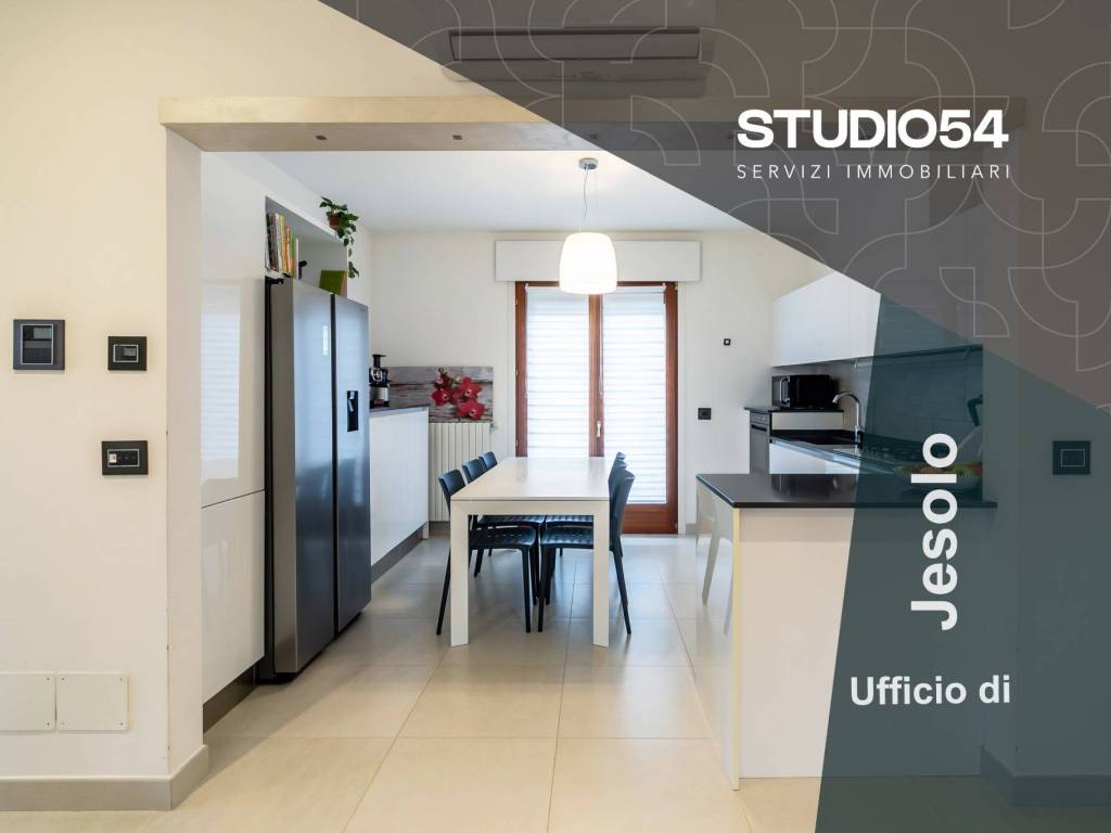 appartamento in vendita a Jesolo in zona Lido