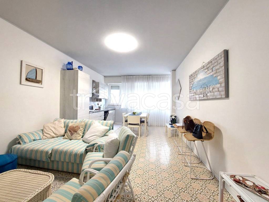 appartamento in vendita a Jesolo in zona Lido