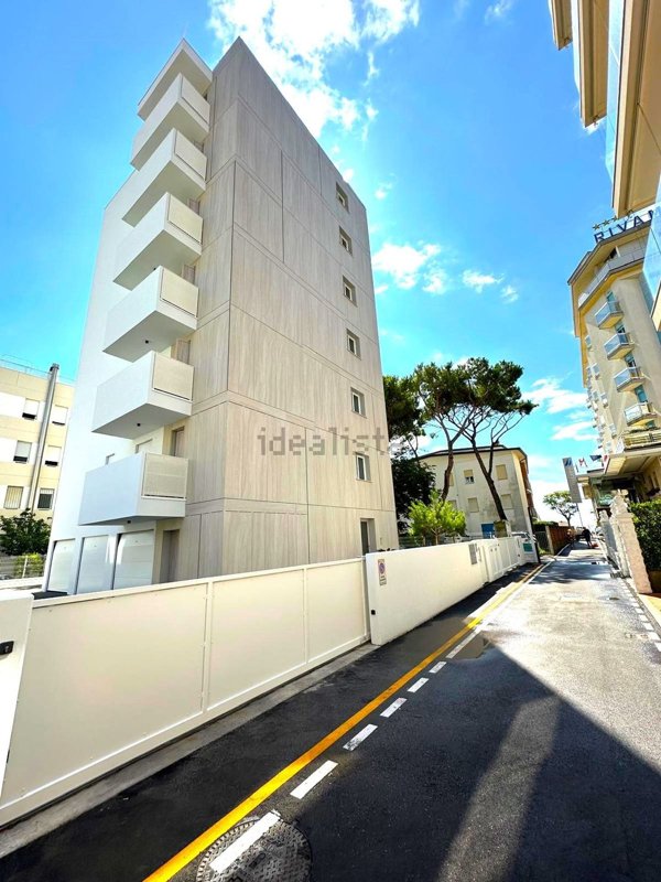 appartamento in vendita a Jesolo in zona Lido