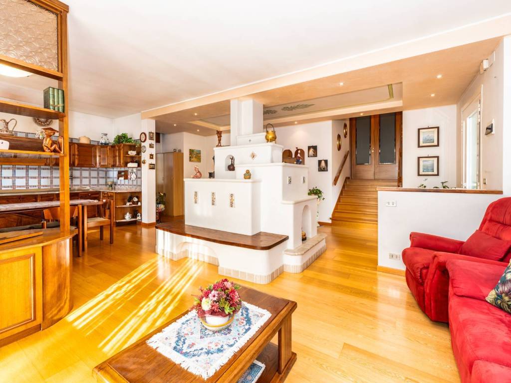 casa indipendente in vendita a Jesolo in zona Lido