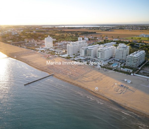 appartamento in vendita a Jesolo in zona Lido