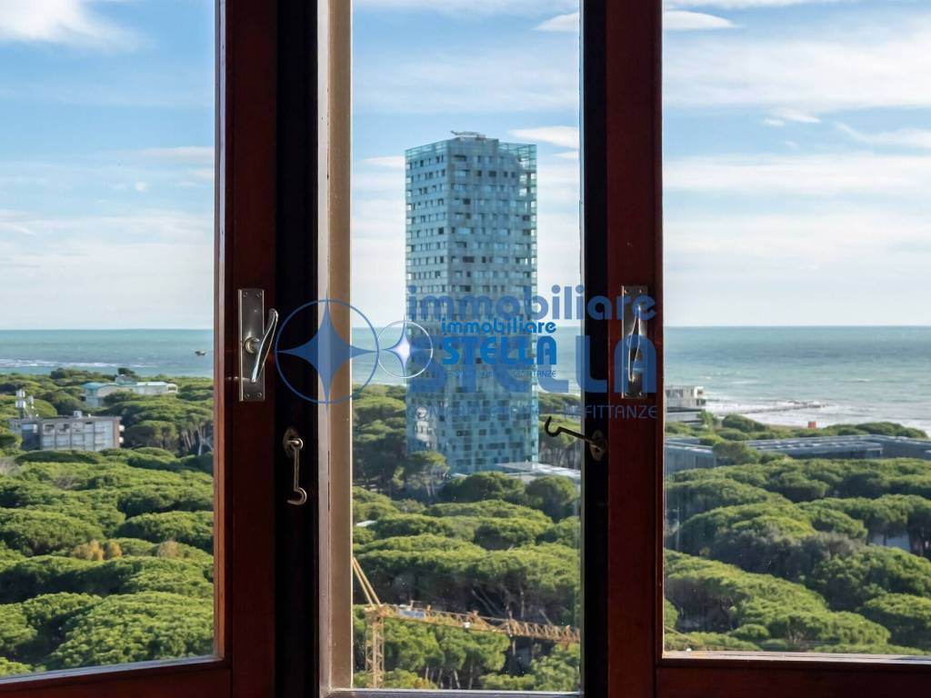 appartamento in vendita a Jesolo in zona Lido