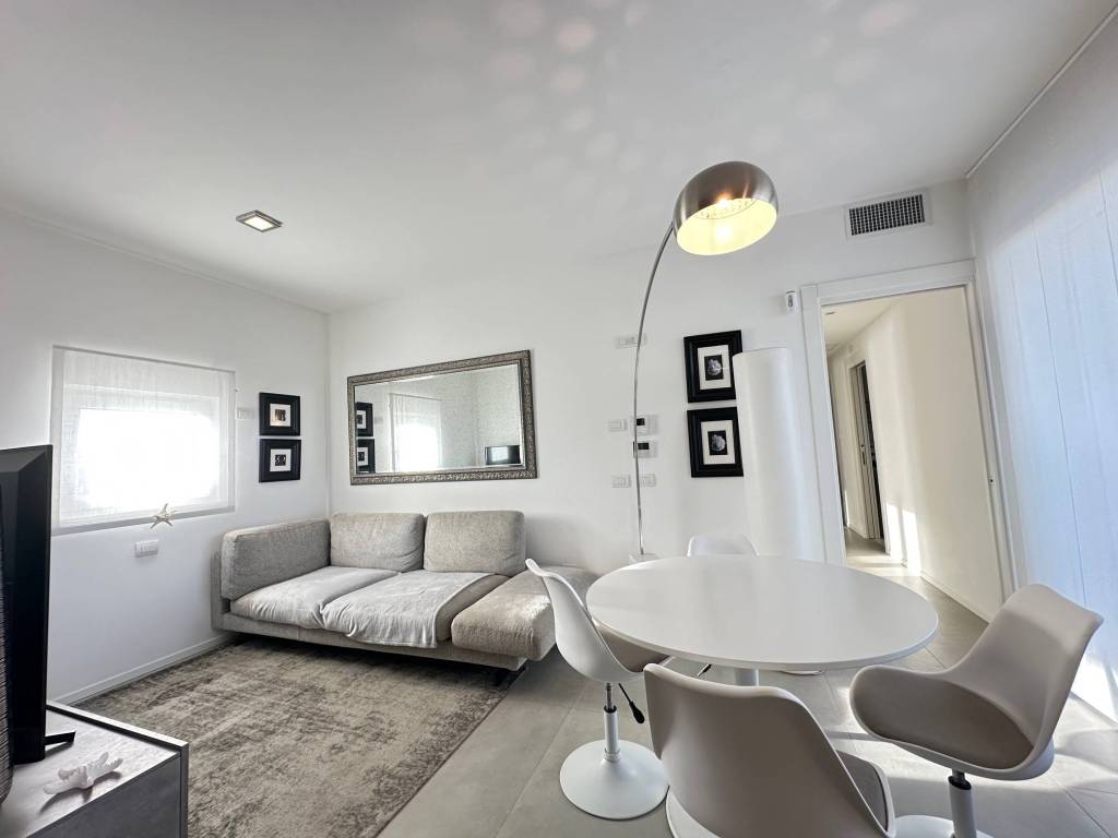 appartamento in vendita a Jesolo in zona Lido