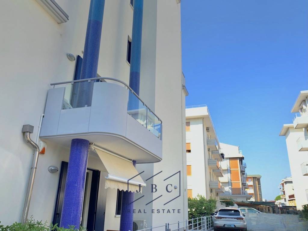 appartamento in vendita a Jesolo in zona Lido