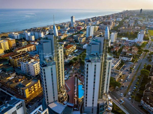 negozio in vendita a Jesolo in zona Lido