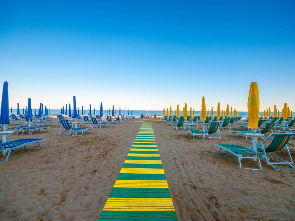 negozio in vendita a Jesolo in zona Lido