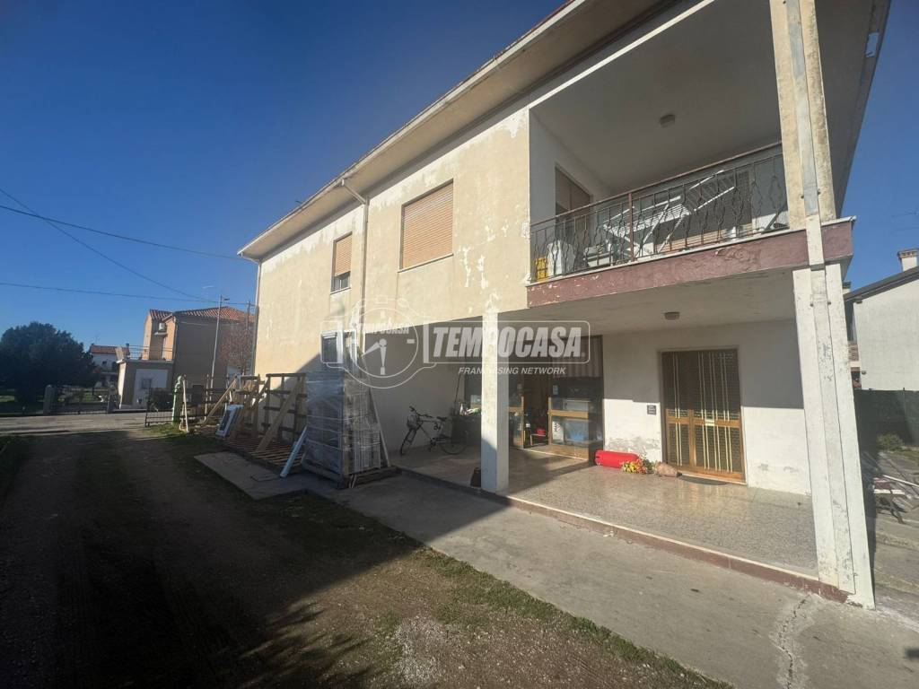 casa indipendente in vendita a Jesolo in zona Cortellazzo