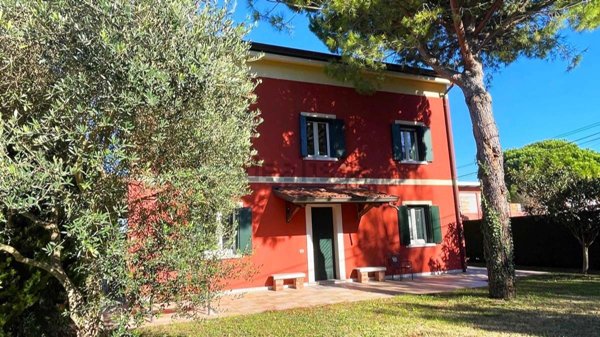 esavano in vendita a Jesolo in zona Cortellazzo