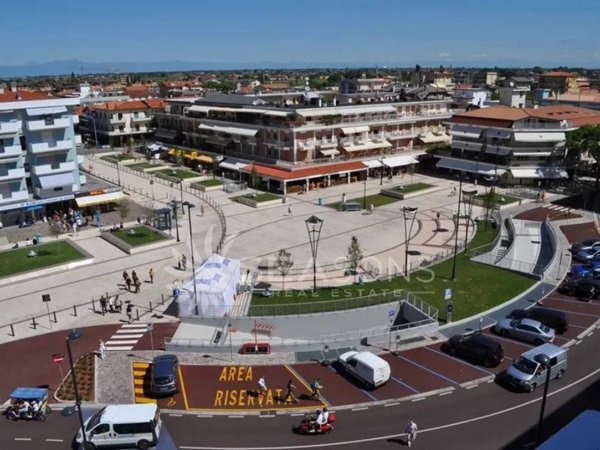 appartamento in vendita a Jesolo in zona Lido