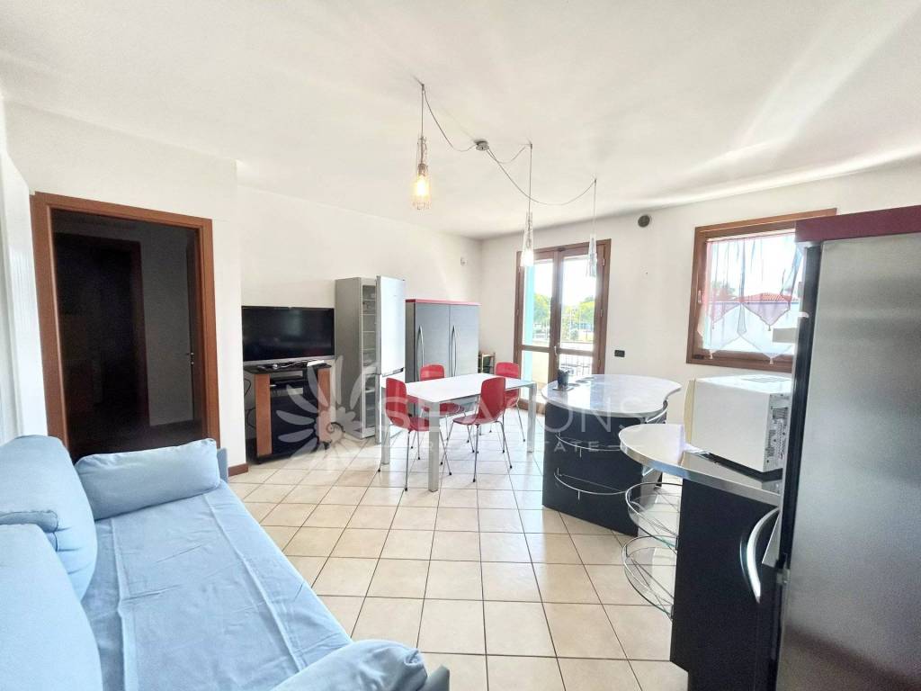 appartamento in vendita a Jesolo in zona Lido