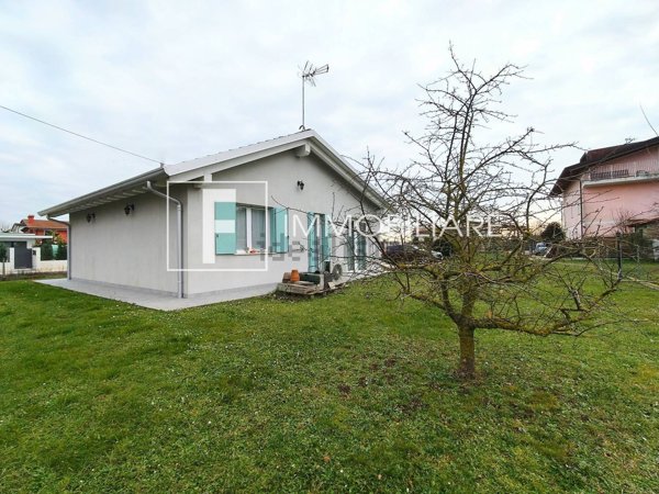 casa indipendente in vendita a Jesolo