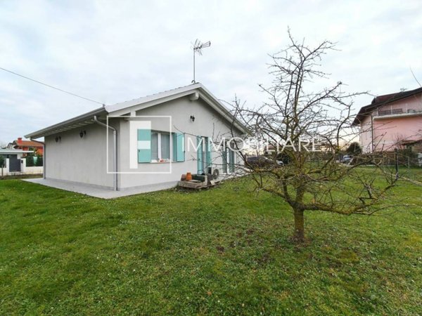 casa indipendente in vendita a Jesolo