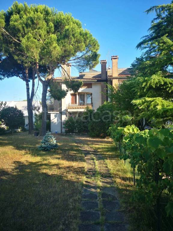 casa indipendente in vendita a Jesolo