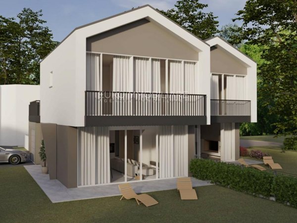 casa indipendente in vendita a Jesolo in zona Lido