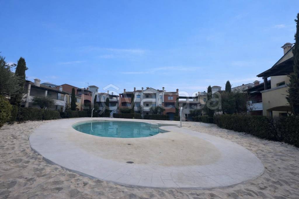 appartamento in vendita a Jesolo in zona Lido