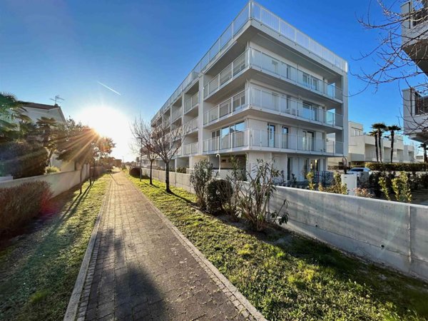 appartamento in vendita a Jesolo in zona Lido