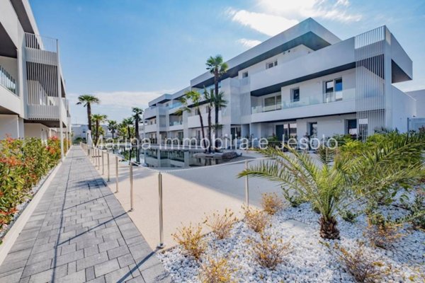 appartamento in vendita a Jesolo in zona Lido