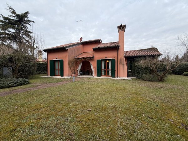 casa indipendente in vendita a Jesolo