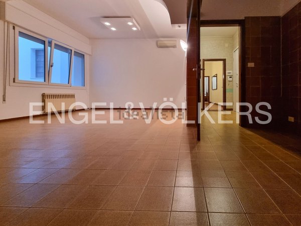 appartamento in vendita a Jesolo in zona Lido